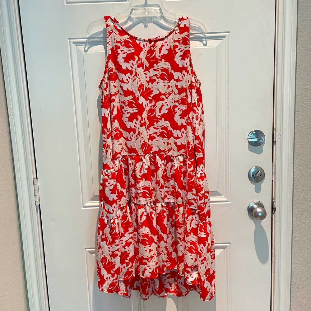 Caslon Red White Cream Floral Ruffle Tiered Shift Sleeveless Dress Size Medium